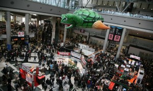 Tokyo_Big_Sight_West_Exhibition_Hall_Atrium