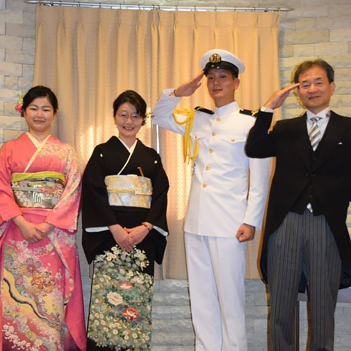 コロナの合間の息子の結婚式で家族が久々に揃いました